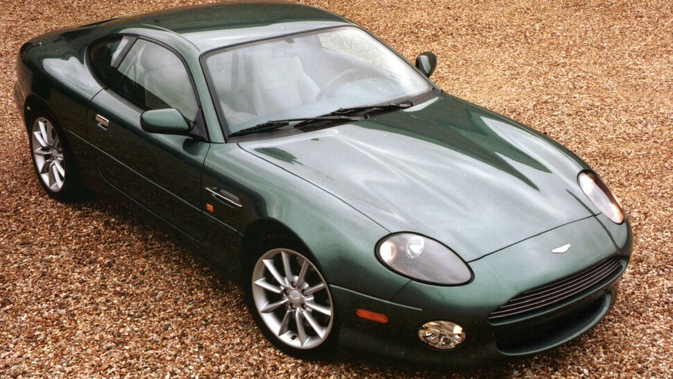 Spray humidifiers at Aston Martin for automotive manufacturing